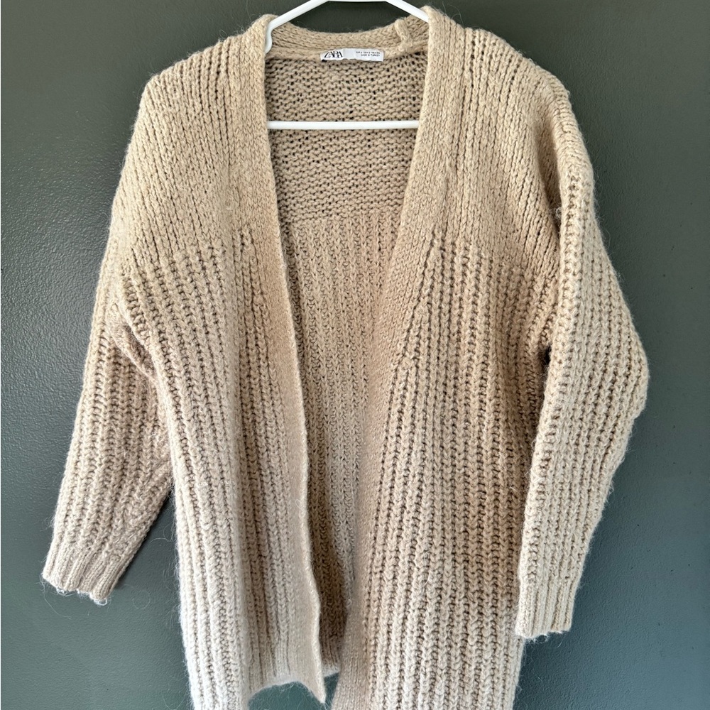 Zara Beige Open-Front Chunky Knit Cardigan